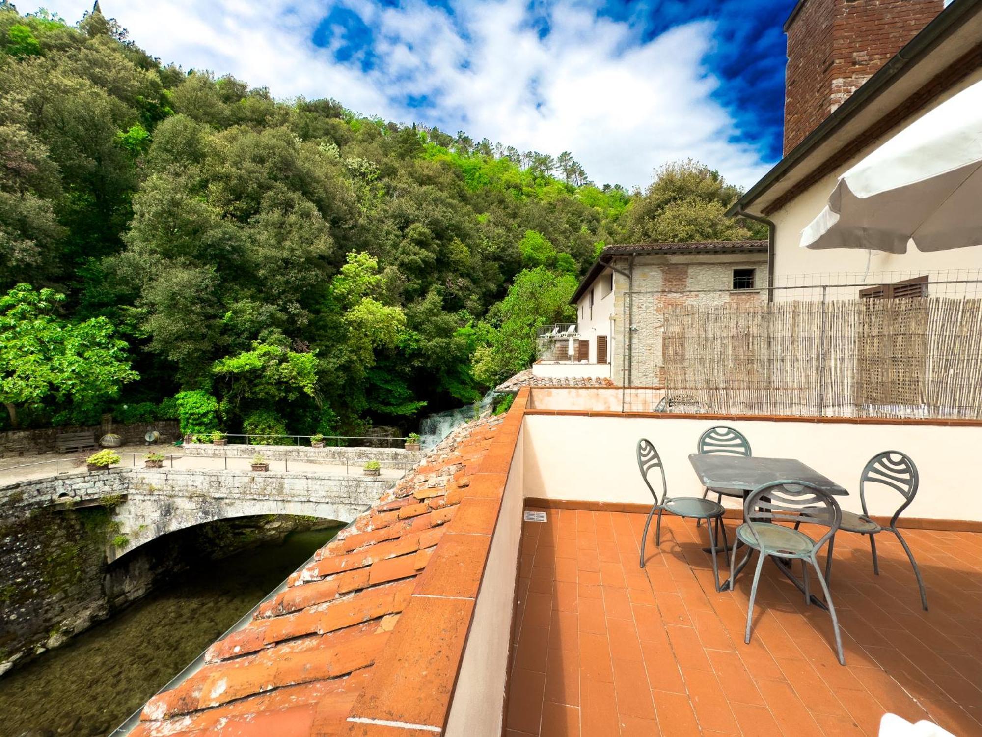 La Ferriera Exclusive Resort - Pool & Waterfall Loro Ciuffenna Exteriér fotografie